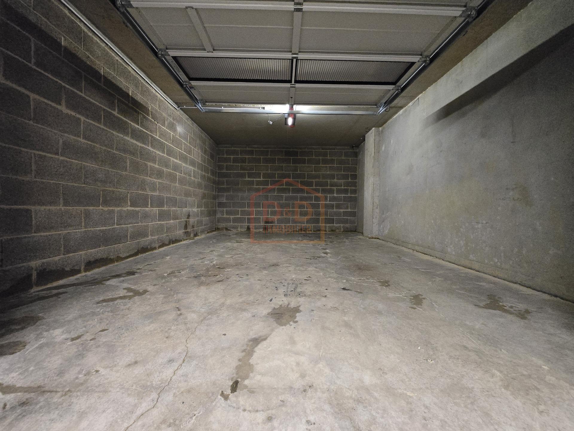 Garage à Luxembourg, 1 garage, 150 €/mois